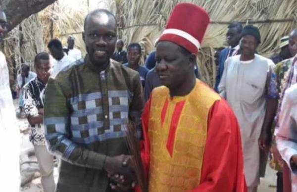 Le roi d’Oussouye au candidat Ousmane Sonko «tu entendras toute insulte»