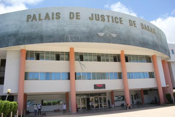 	 DIFFERENDS LOCATAIRES-BAILLEURS PENDANT LE COUVRE-FEU DU A LA COVID-19 Un record de 418 affaires portées au tribunal de Dakar