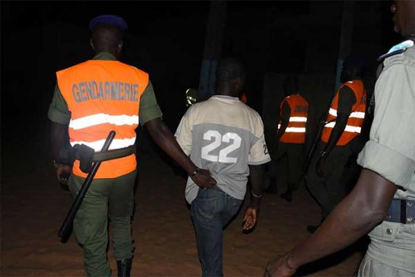 Série d’opérations de sécurisation de la gendarmerie nationale à Tambacounda et Kédougou -21 malfaiteurs arrêtés, des armes, explosifs et beaucoup d’argent saisis